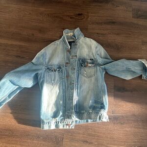 Levi’s oversized jean jacket